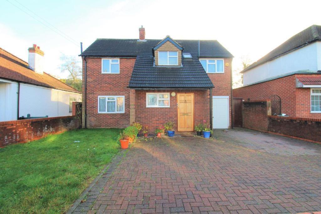 The Heathrow Lodge London Uk Harmondsworth Eksteriør billede